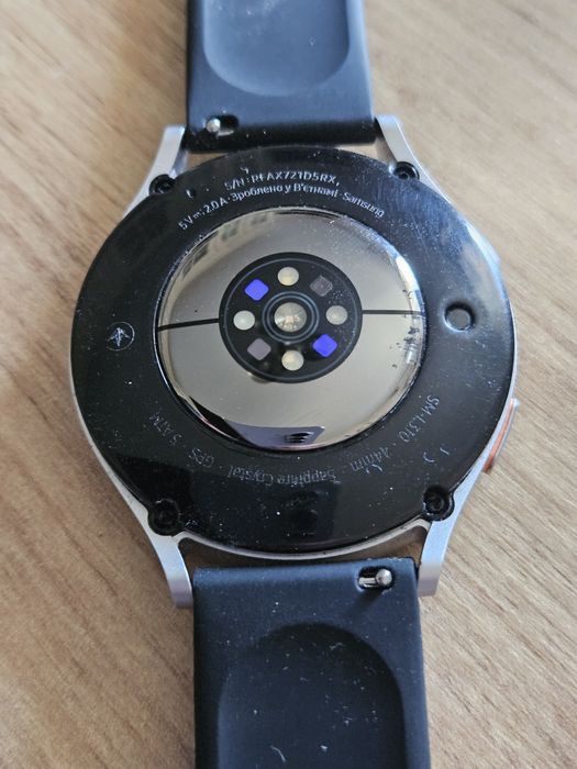 Samsung Galaxy Watch 7,44mm отличное состояние.