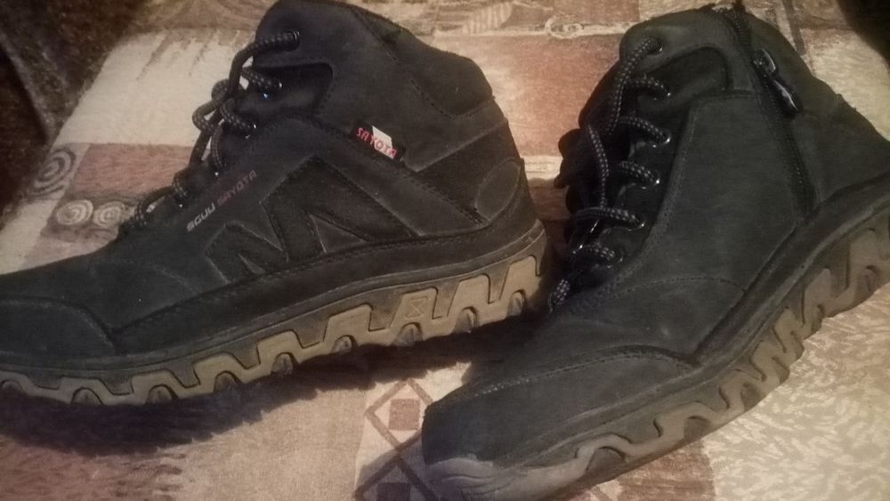 зимние теплые ботинки на мальчика Срочно срочно!!!