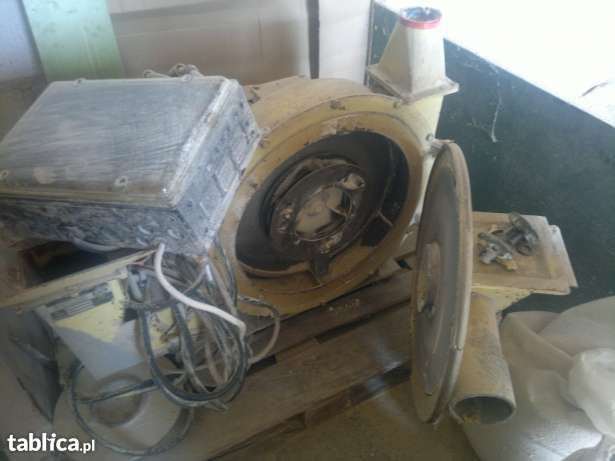 Młynek śrutownik bijakowy