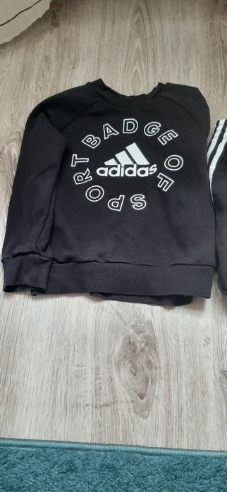Dres dziecięcy adidas rozm. 116