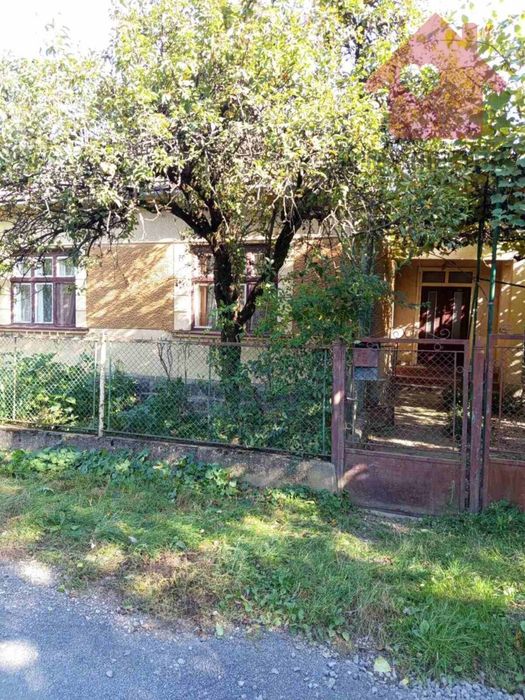 Продаж будинку в чудовій локації!