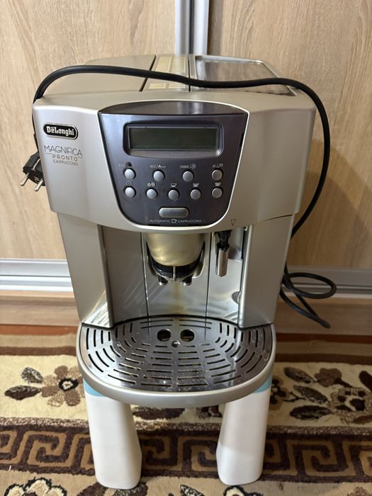 DeLonghi Magnifica Pronto Cappuccino ESAM 4500 S