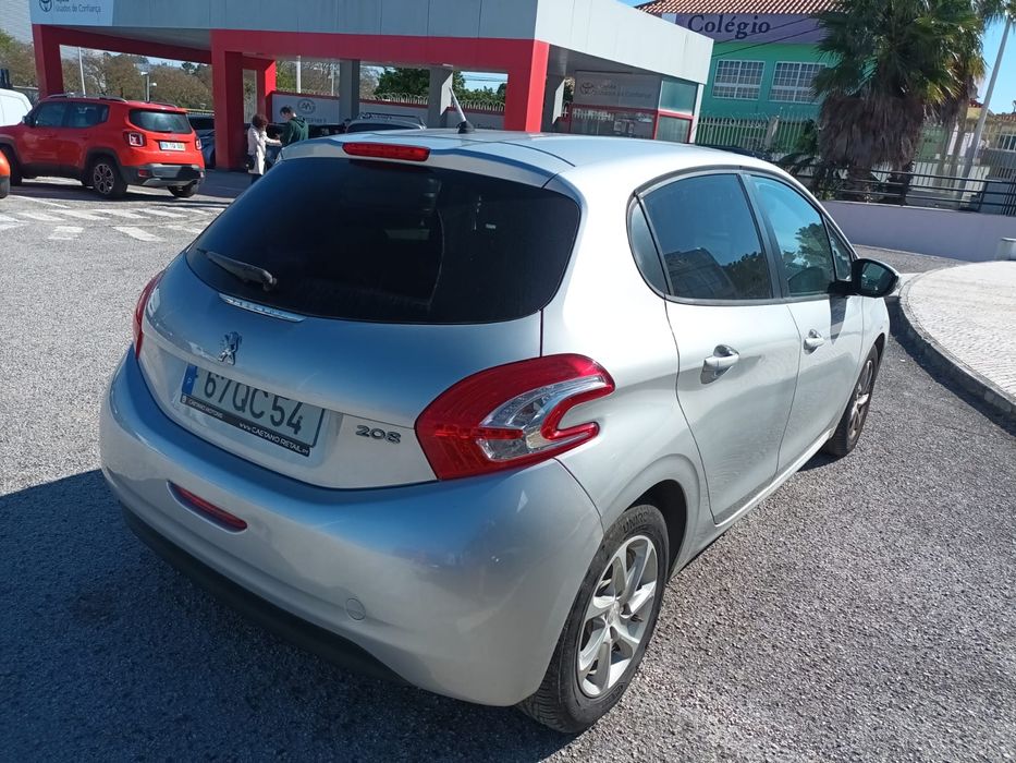 C A RR O em muito bom estado