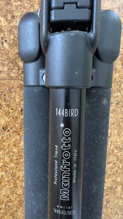 Tripé Profissional Manfrotto 144BIRD - Made in Italy