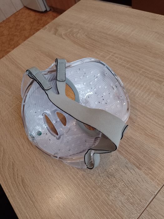 Maska LED terapia światłem