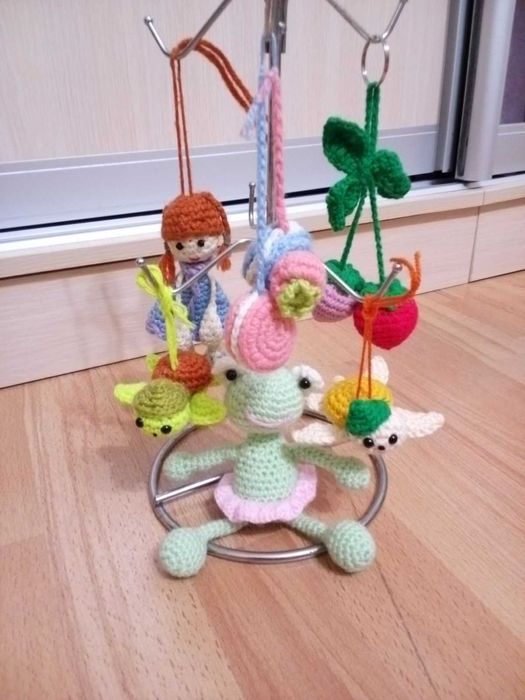 Брелоки и декор вязаные крючком