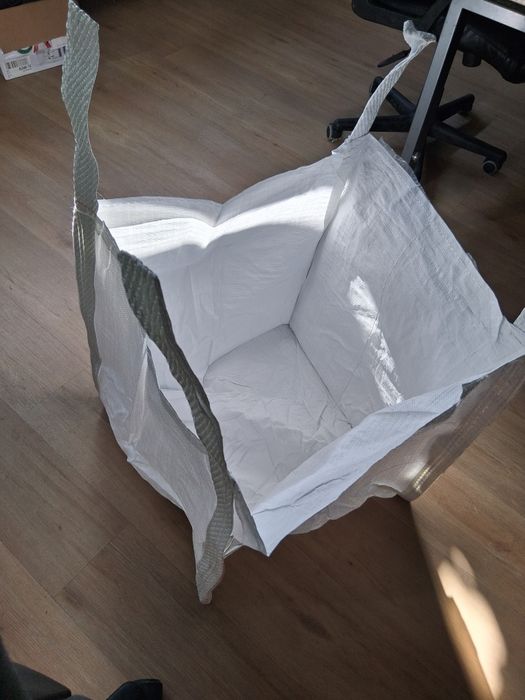 Big bag de pequena dimensao. 60x60x60cm