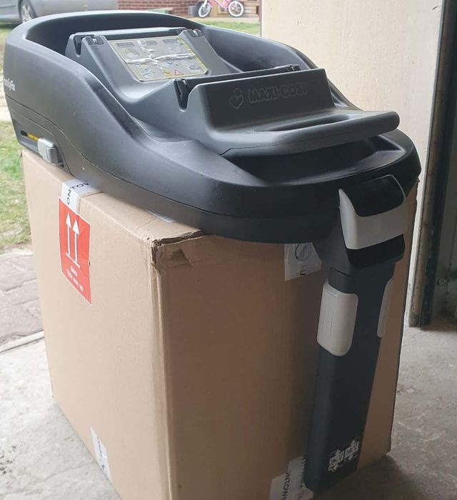 Fotelik Maxi-Cosi + 2 bazy ISOFIX !!