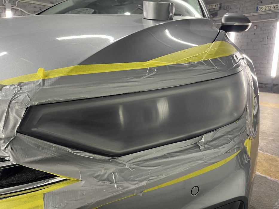 Полірування та оновлення фар