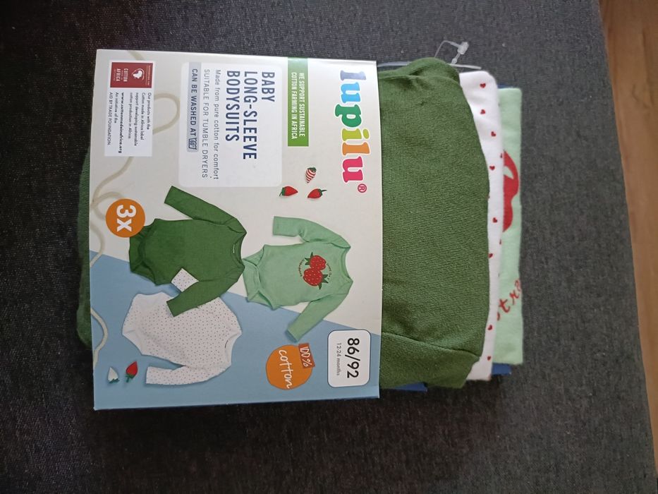 Nowe body 3 sztuki rozmiar 86/92