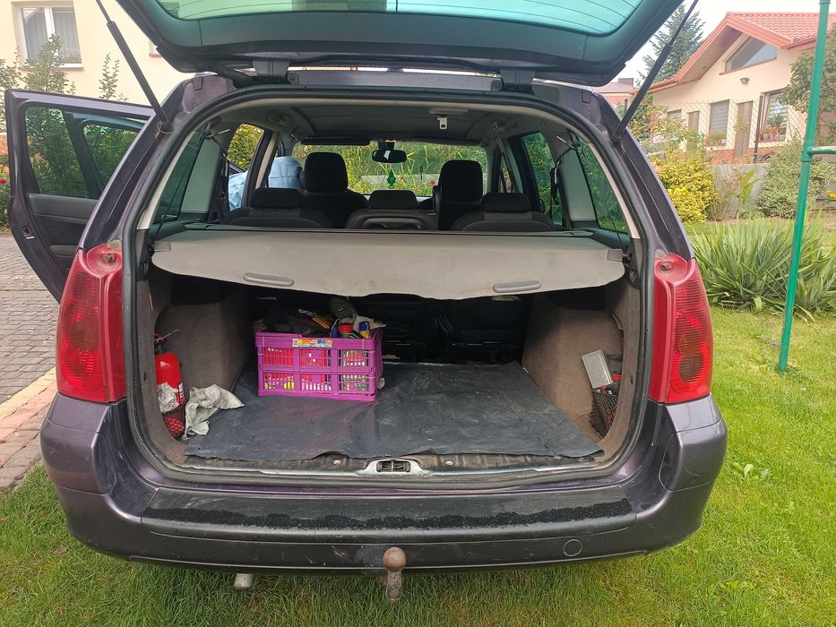 Samochód Peugeot 307 SW kombi 2.0 HDI