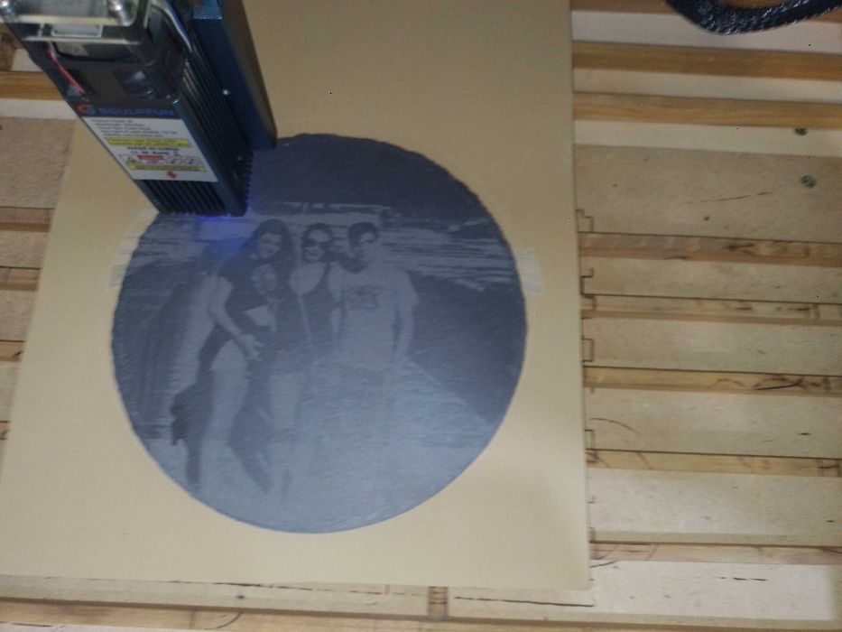 CORTE E GRAVAÇÃO A LASER