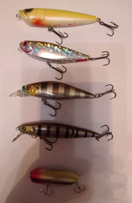 Продам воблеры и блесны