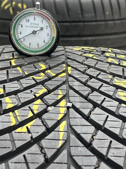 *Opona Goodyear 235/40/19 pojedynka