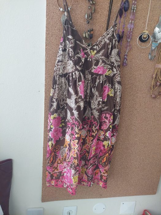 Vendo Roupa em 2°mão como nova