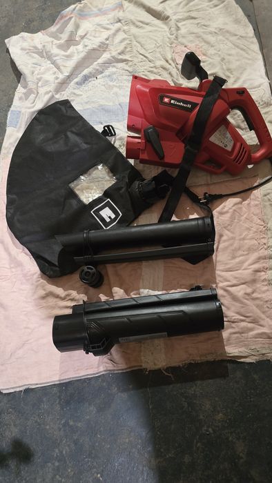 Дуйка для листя.   Повітродув-пилосос садовий Einhell