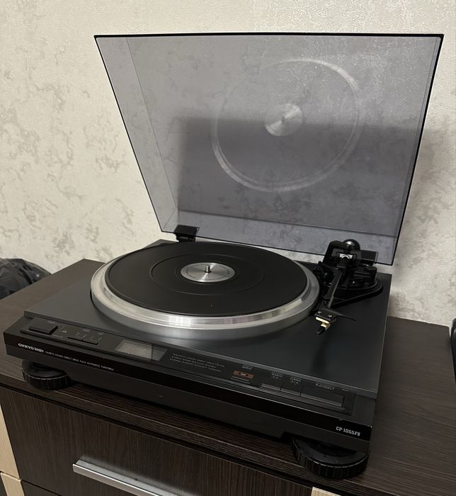 Програвач вінілу Onkyo Integra 1055FII