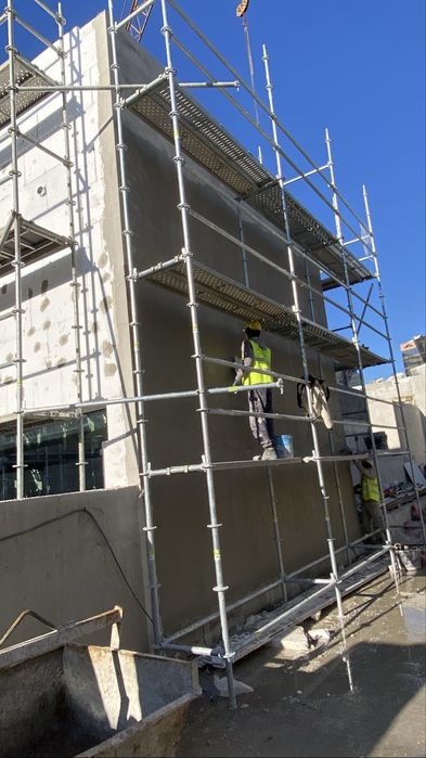 Aplicação de Capoto/Pinturas/Prestações de serviços de serviço