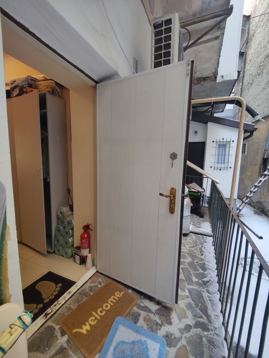 Продаж Комерція вул.Куліша Центр Фасад 3 вікна+ Двері,ц.160000 у.о