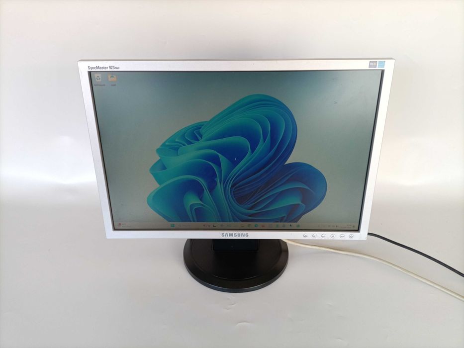 Monitor Samsung 923NW de 19 polegadas