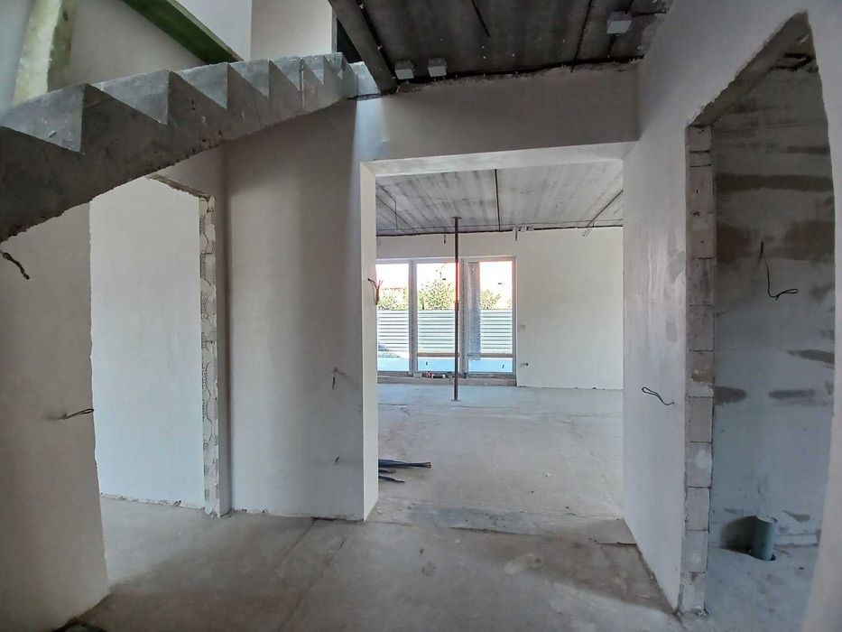 Продаж будинку с. Нове заг.пл. 188м.кв. 5 кімнат 6 соток