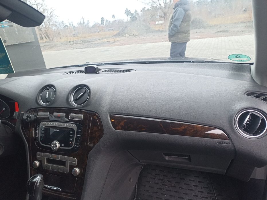 Продається машина  Ford