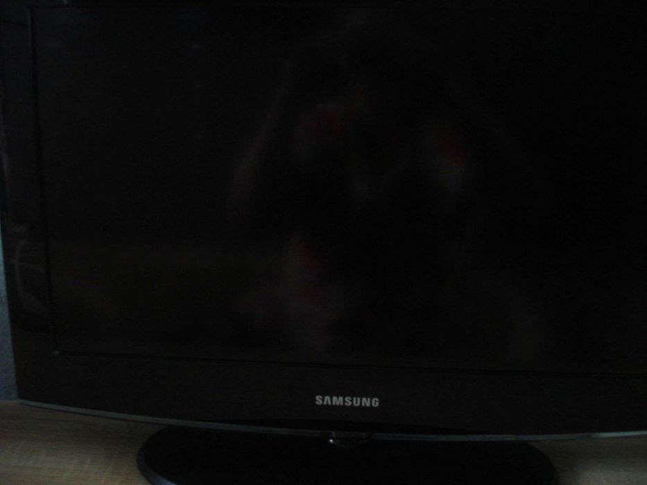 Телевизор SAMSUNG САМСУНГ с пультом