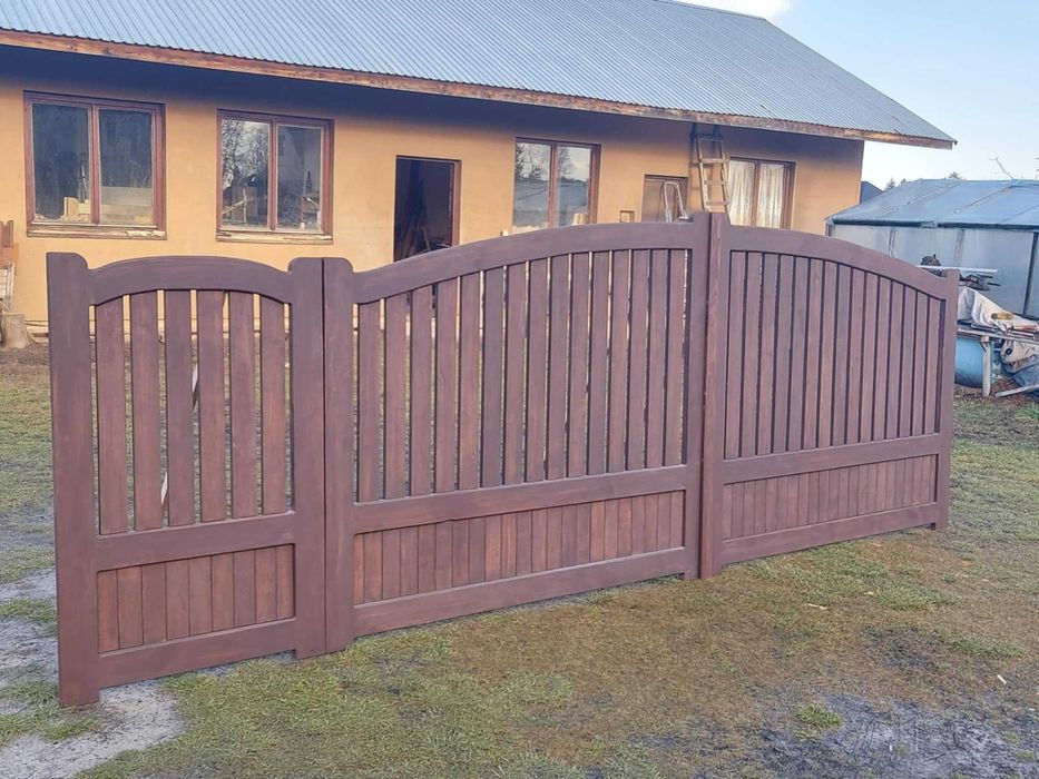 Brama wjazdowa drewniana