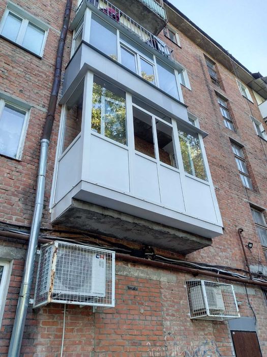 Вікна, балкони Офісні перегородки Теплі укоси. Працюємо з єВідновлення