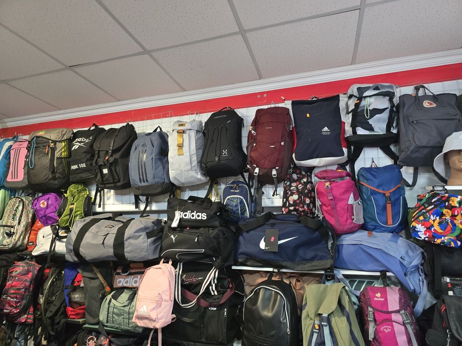 Поясна сумка Eastpak Springer чорного кольору