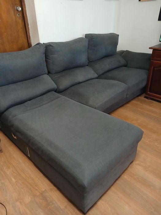Sofa cinzento usado nas como novo
