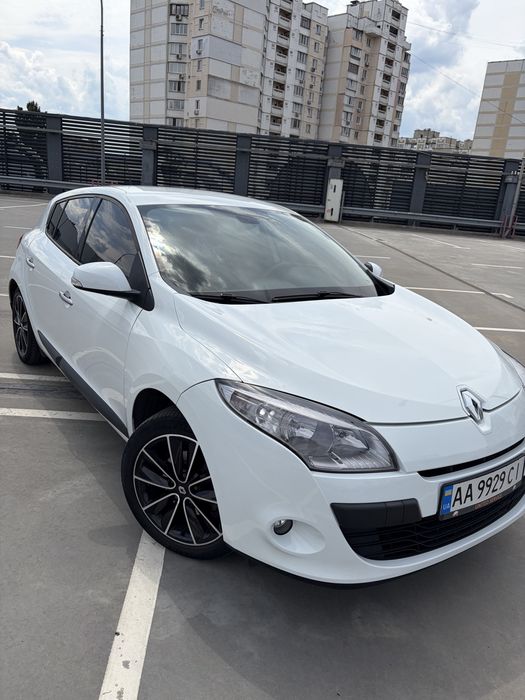 Renault Megane 3  2.0 cvt. 2009 рік
