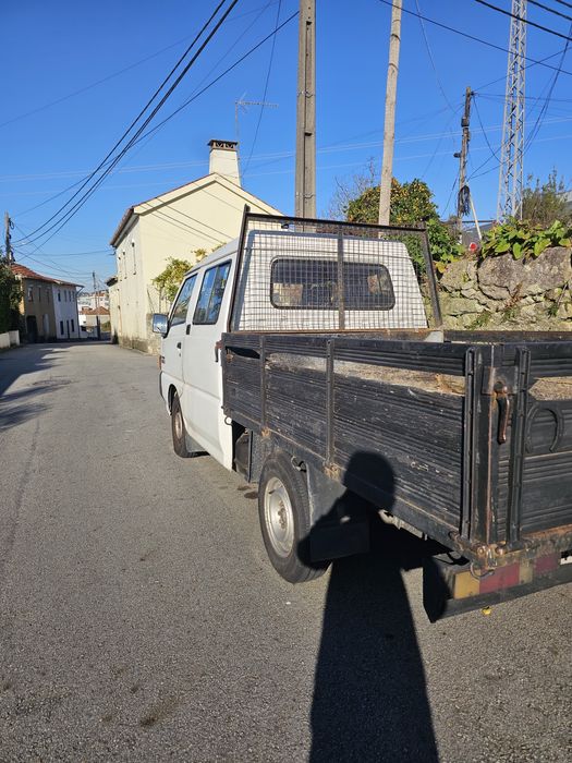 Vendo carrinha L 300 2.5  cabine dupla 7 lugares
