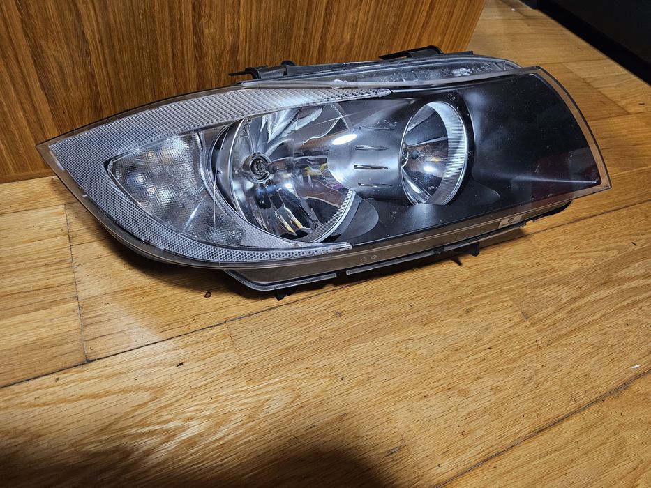 Farol otica direita bmw e90 e91 serie 3 2005 ate 2008