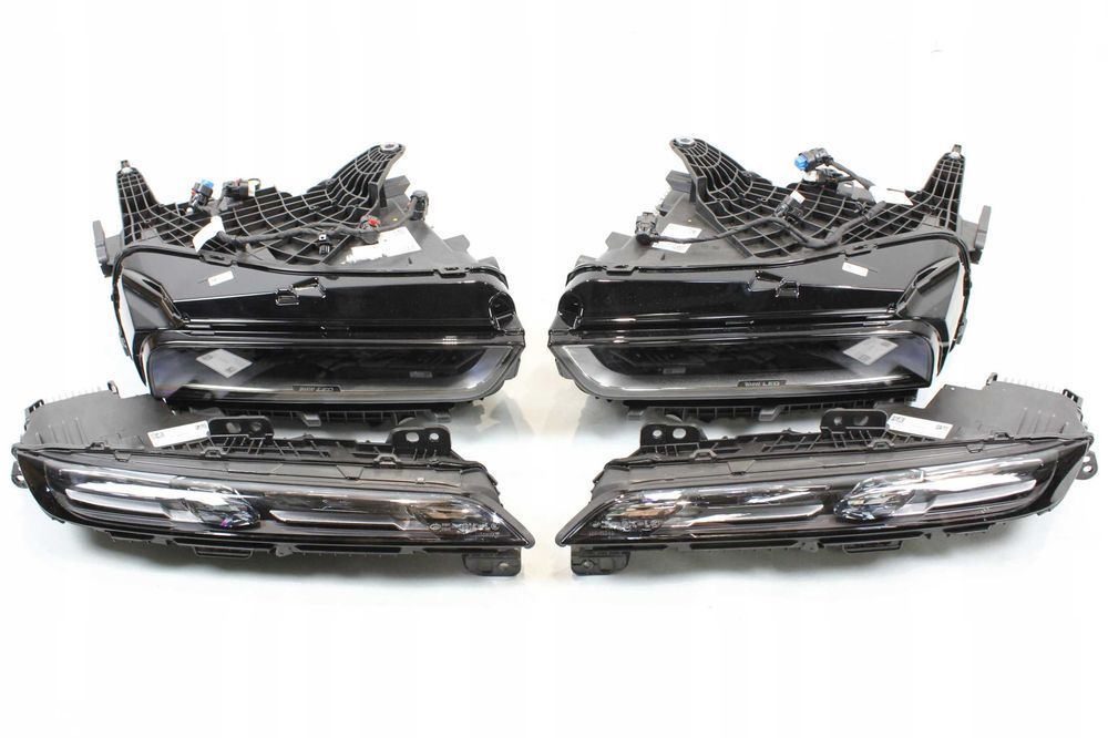 Фары передние Фара правая левая BMW I7 G70 рест до рест разборка