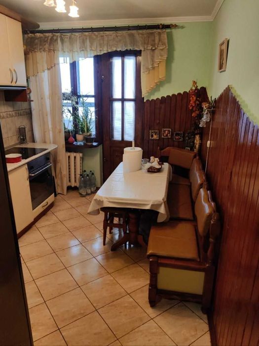 Продаж квартири у Львові 3 кімнати цегляна чешка вул Довженка Сихів