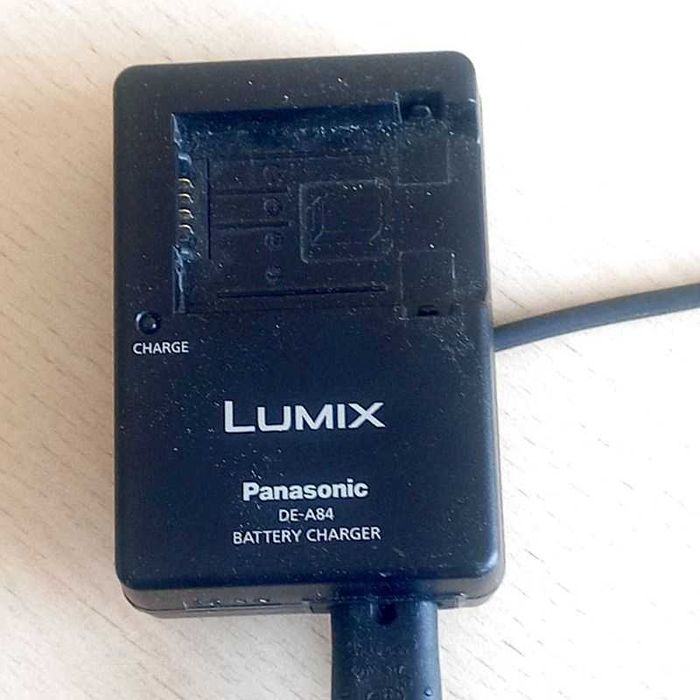 Panasonic DE-A84 Ładowarka DMW-BMB9e Oryginalna