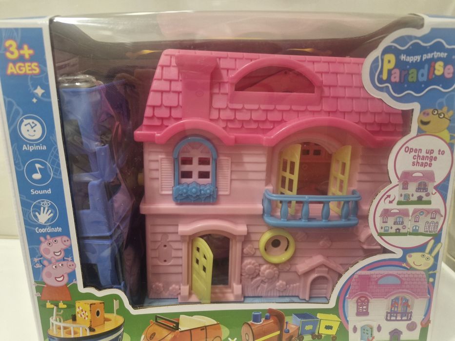 Будиночок Стіч,Лабубу зі світлом, 2 фігурки героїв,меблі,ігровий набір