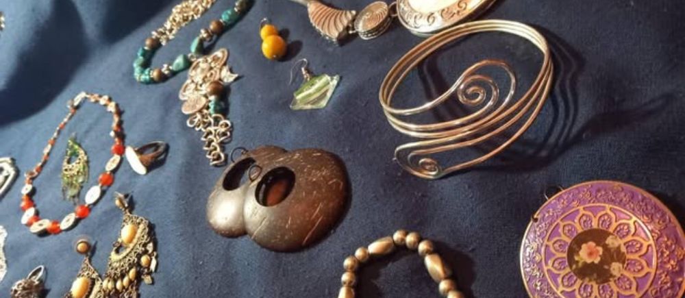 Lote de Joalharia artesanal