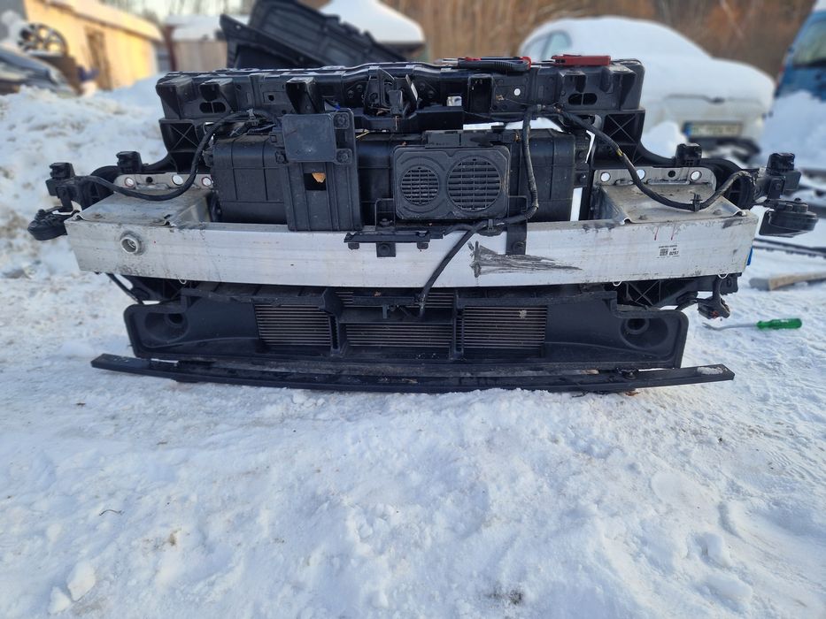 Hyundai ioniq 5, Касета, установочна панель, радіатори,  телевизор,