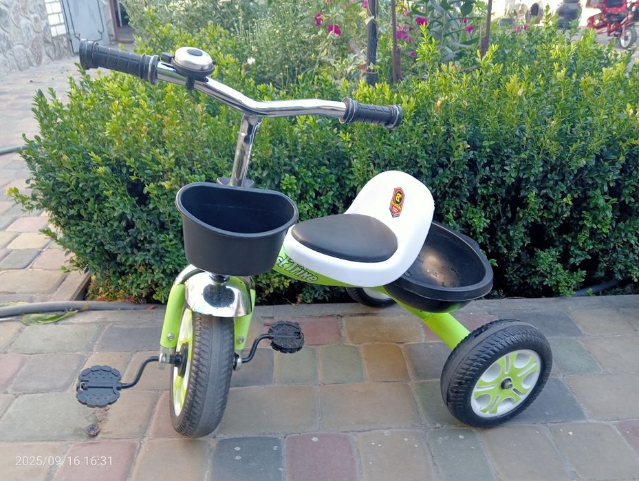 Дитячий велосипед BestTrike трьох колісний
