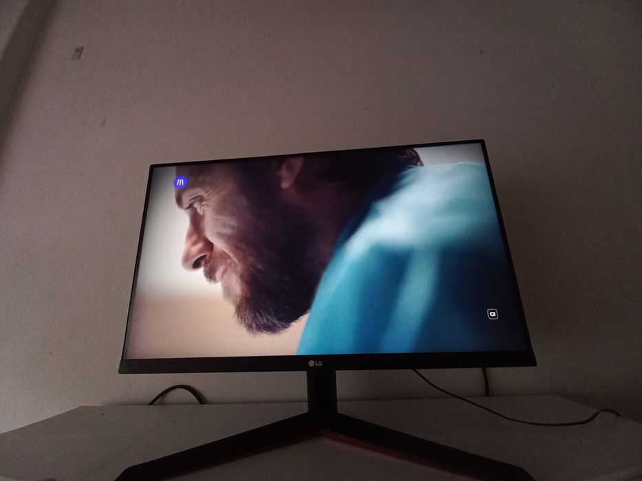 Monitor Gaming  LG 24 Polegadas HDMI e som  tela fina