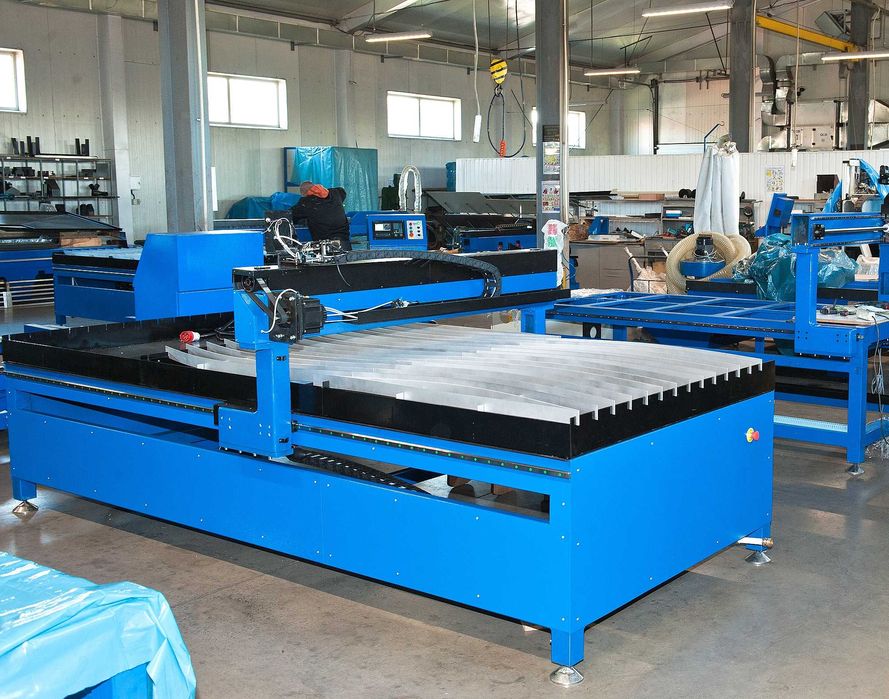 Машина металорізальна плазмової різки з ЧПУ АртПлазма 3015