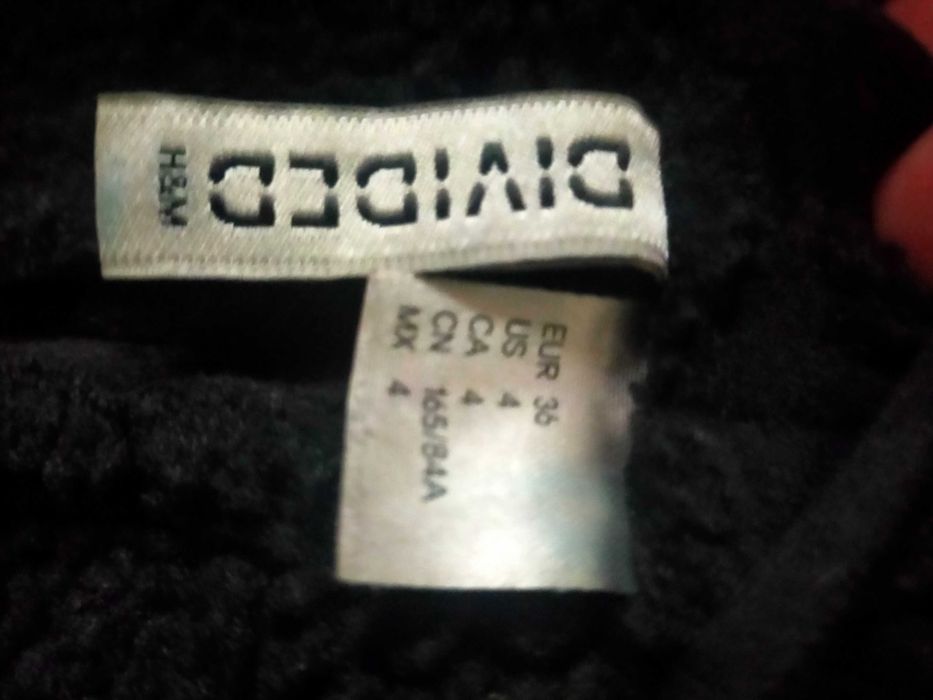 H&M Divided Kożuszek damski czarny zapięcie na bok