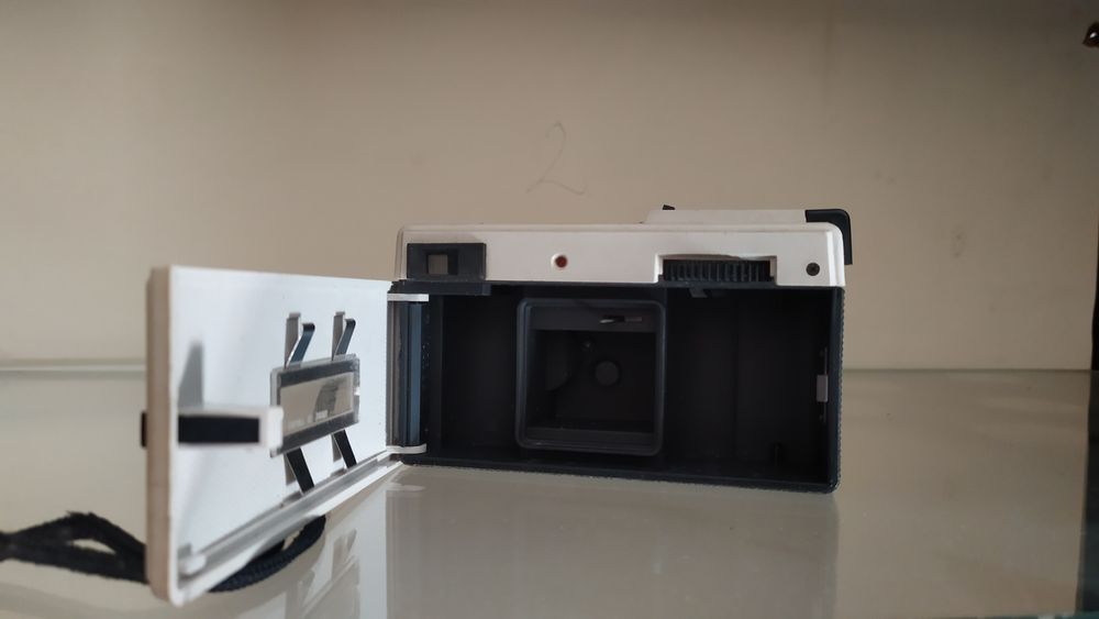 Máquina fotográfica Toshiba