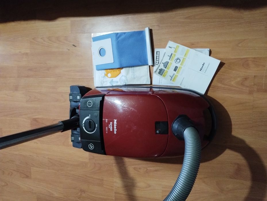 Пилосмок Miele tango plus 300-1800W