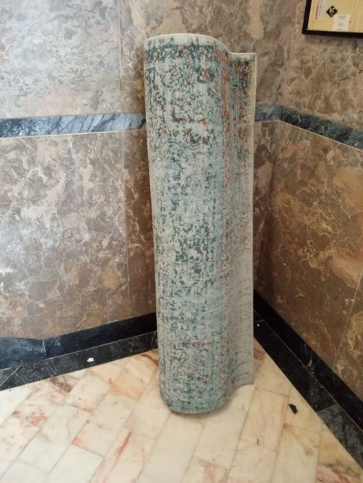 Tapete para quarto com as medidas 1.32 largura por 1.92  comprimento