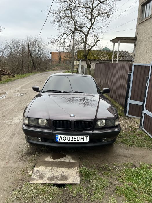 Продаж Bmw 7 е38