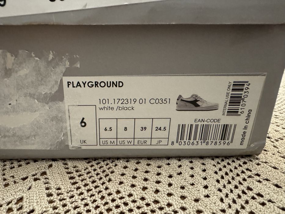 Sapatilhas Diadora brancas Pouco uso Caixa original