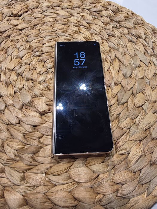 Samsung z Fold 4 Stan idealny z Oryginalnymi Foliami